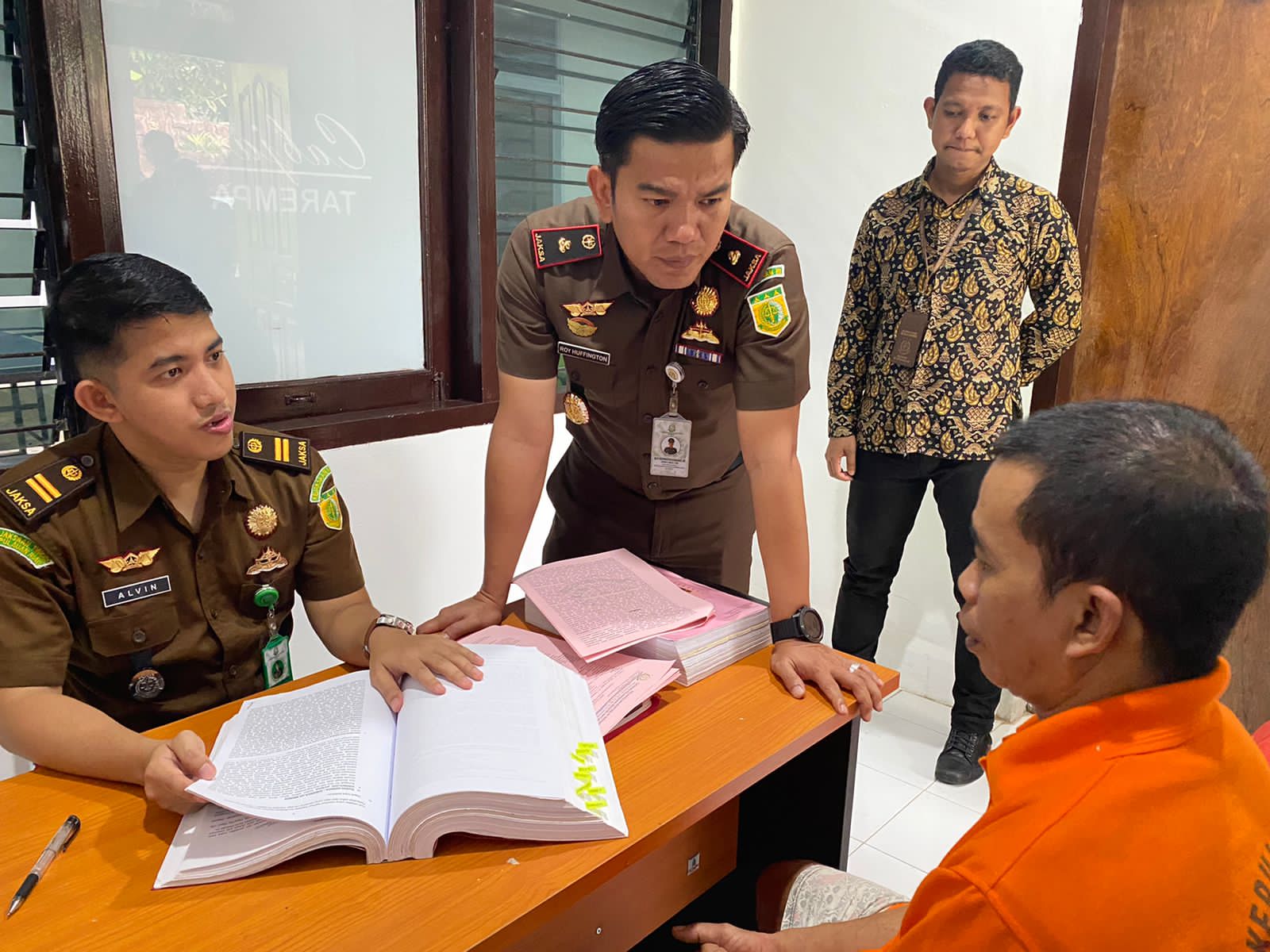 Cabjari Menerima Berkas Pelimpahan Tersangka Pencabulan