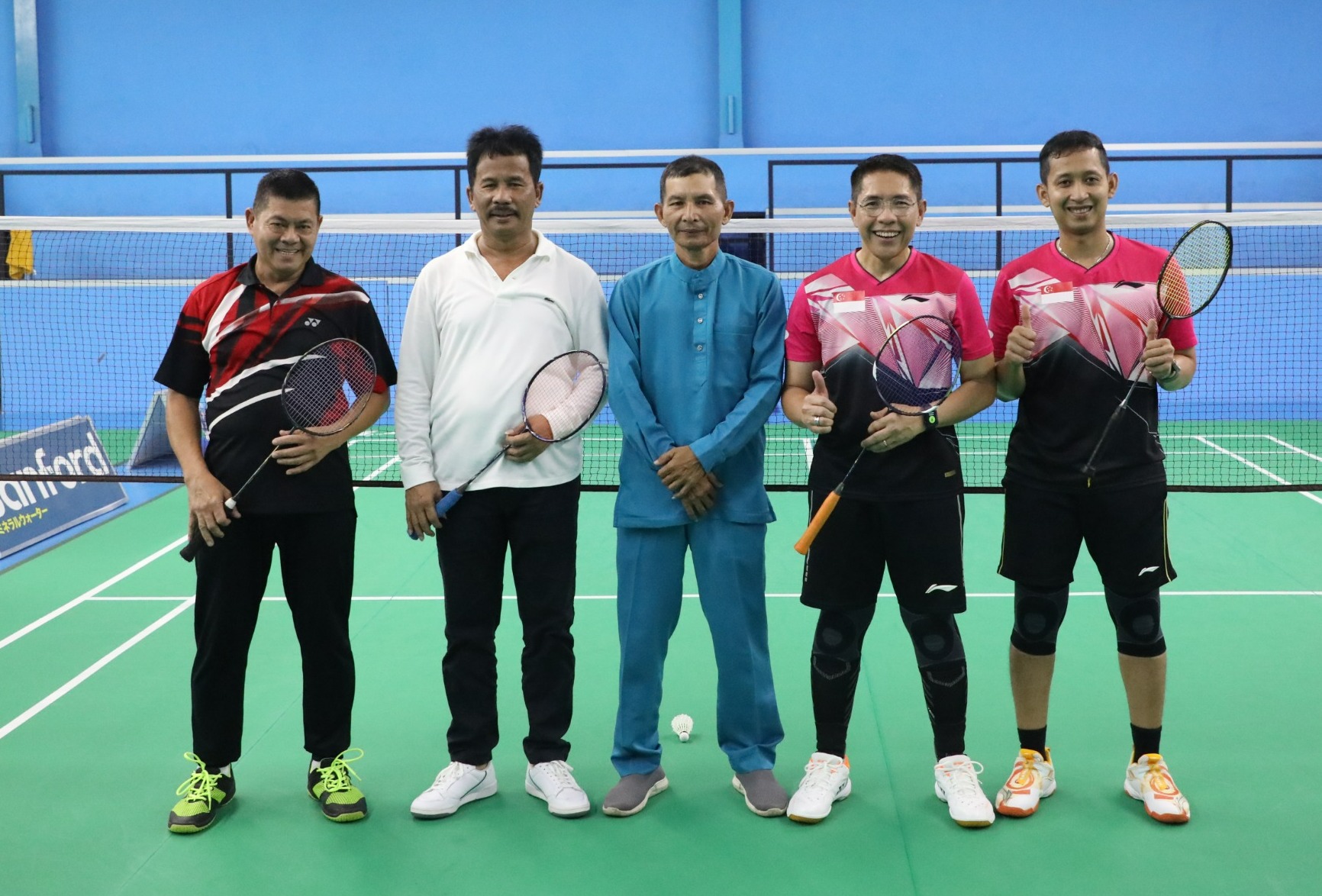 Perkuat Hubungan Bilateral, Kepala BP Batam Badminton Bersama Menteri Singapura