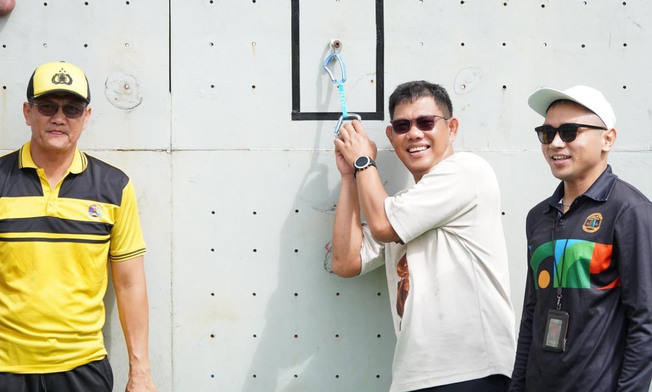 Nadirsyah Wabup Tubaba Buka Kejuaraan Provinsi Panjat Tebing Lampung Tahun 2025