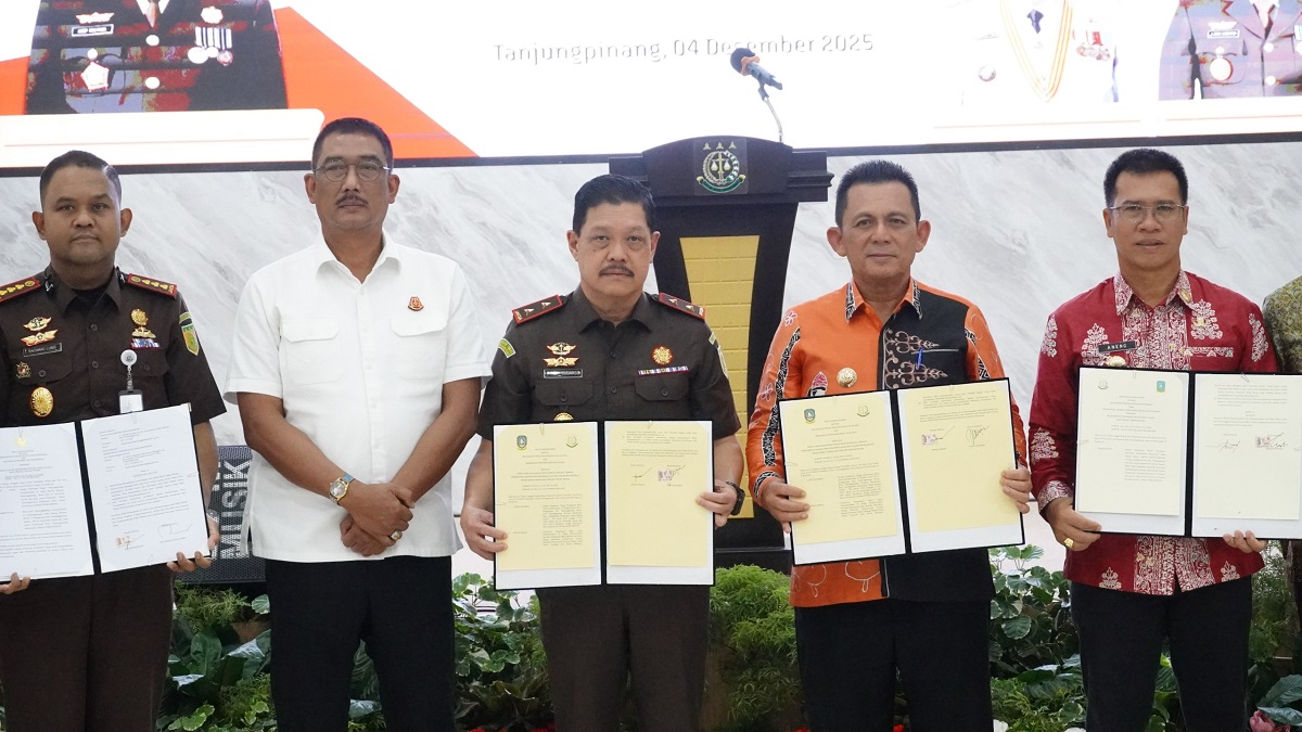 Kejati Kepri-Gubernur Ansar Teken MoU: Pelaku Pidana di Kepri Bisa Kerja Sosial, Bukan Lagi Langsung Dipenjara