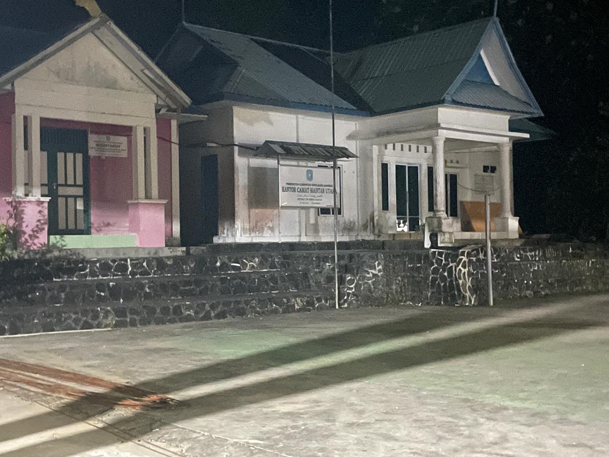 Warga Keluhkan Camat Siantan Utara Jarang Masuk Kantor, Pelayanan Pemerintahan Tersendat