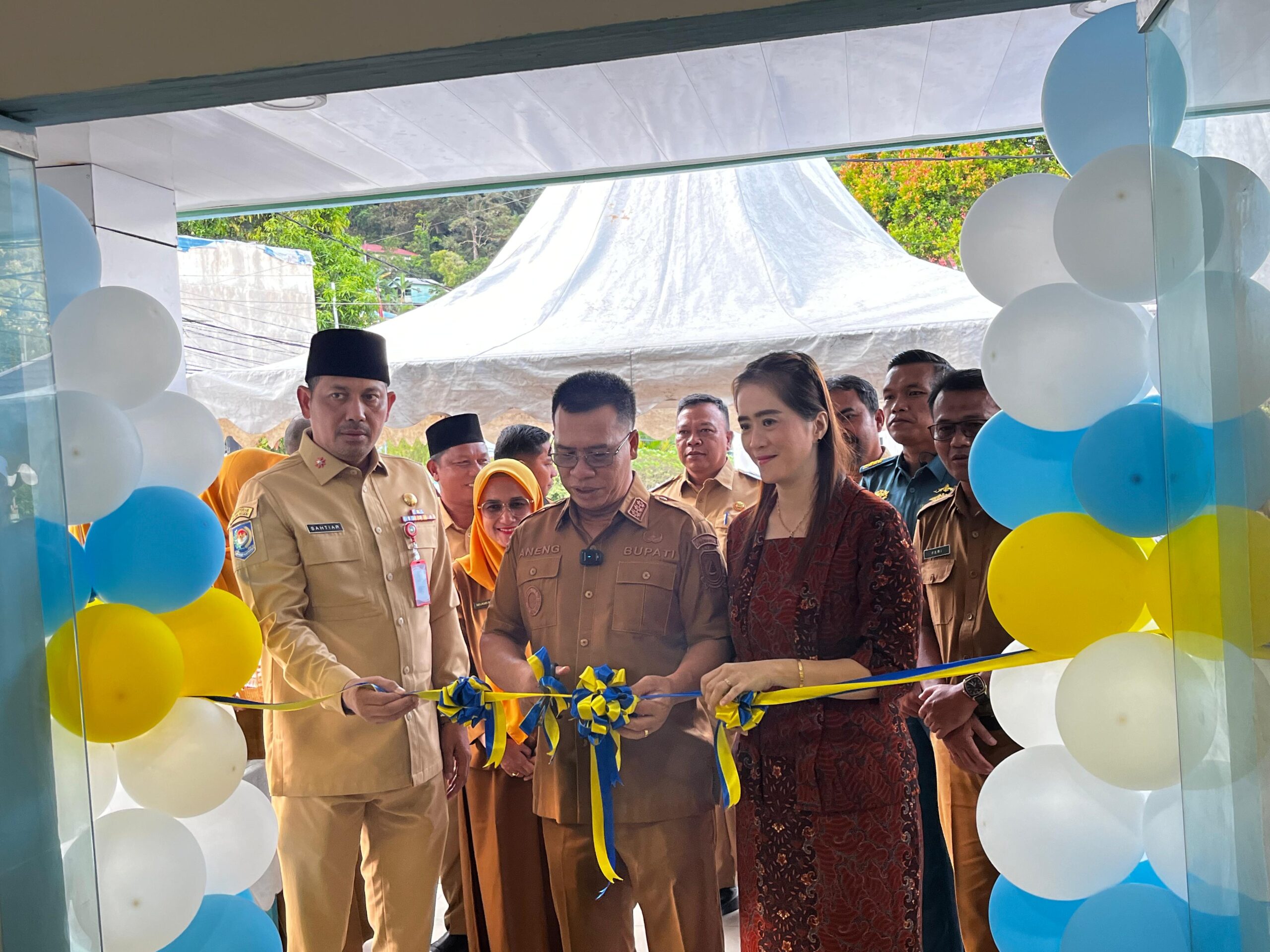 Pemkab Anambas Gelar Tepuk Tepung Tawar Pindah Gedung Puskesmas Siantan