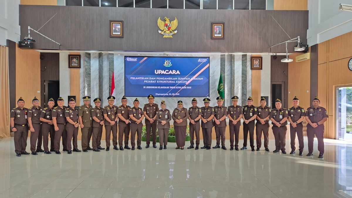 Kajati Kepri Lantik Pejabat Eselon IV, Perkuat Tata Kelola dan Pengawasan Institusi