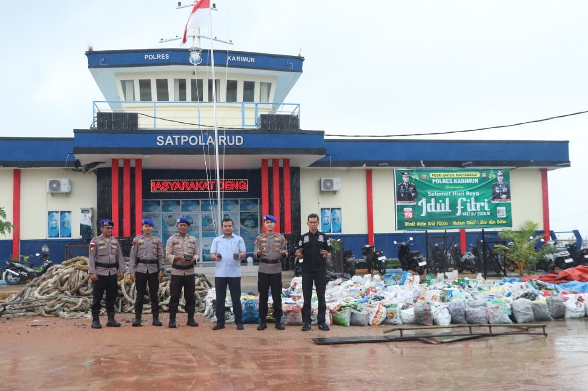 Satpolairud Polres Karimun Gagalkan Pengiriman 9,5 Ton Timah Ilegal, Dua Tersangka Diamankan
