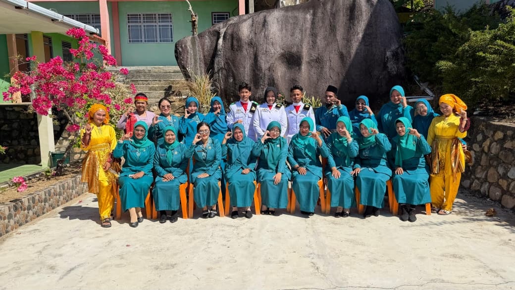 TP-PKK Anambas Hadiri Hardiknas 2026 di Desa Nyamuk, Tegaskan Peran Keluarga dalam Pendidikan