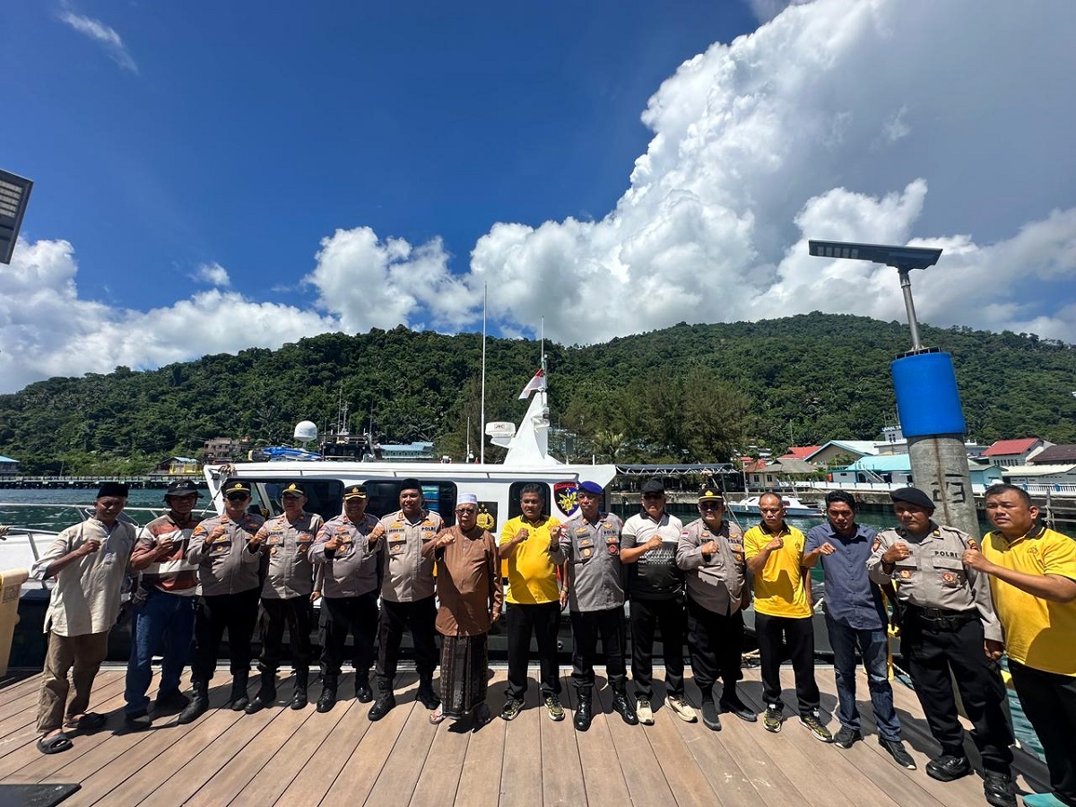 Polres Anambas Gelar Tepung Tawar Sambut Kapal Patroli Baru, Wujud Penguatan Keamanan Laut dan Kepedulian Kapolda Kepri