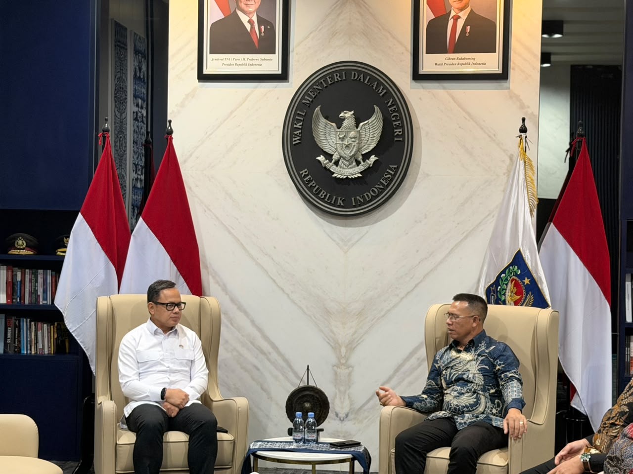 Bupati Anambas Temui Wamendagri Bima Arya: Bahas Efisiensi Anggaran dan Strategi Dongkrak PAD