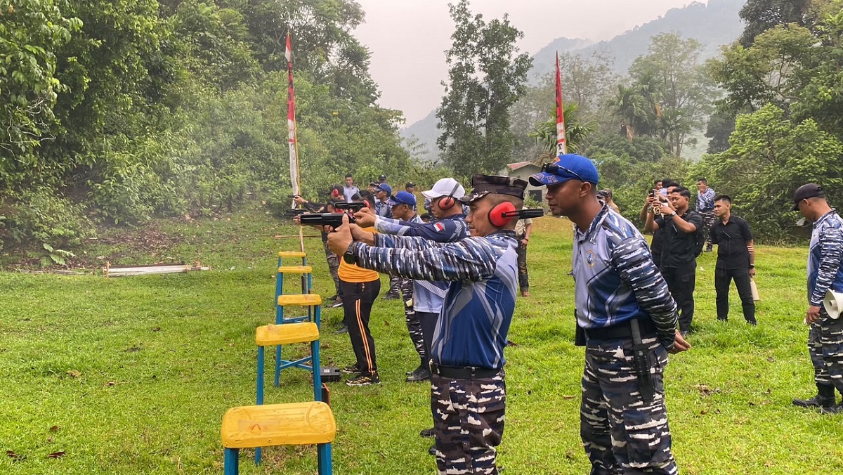 Dari Lapangan Tembak, Lanal Tarempa Perkuat Sinergi dengan Forkopimda dan Media