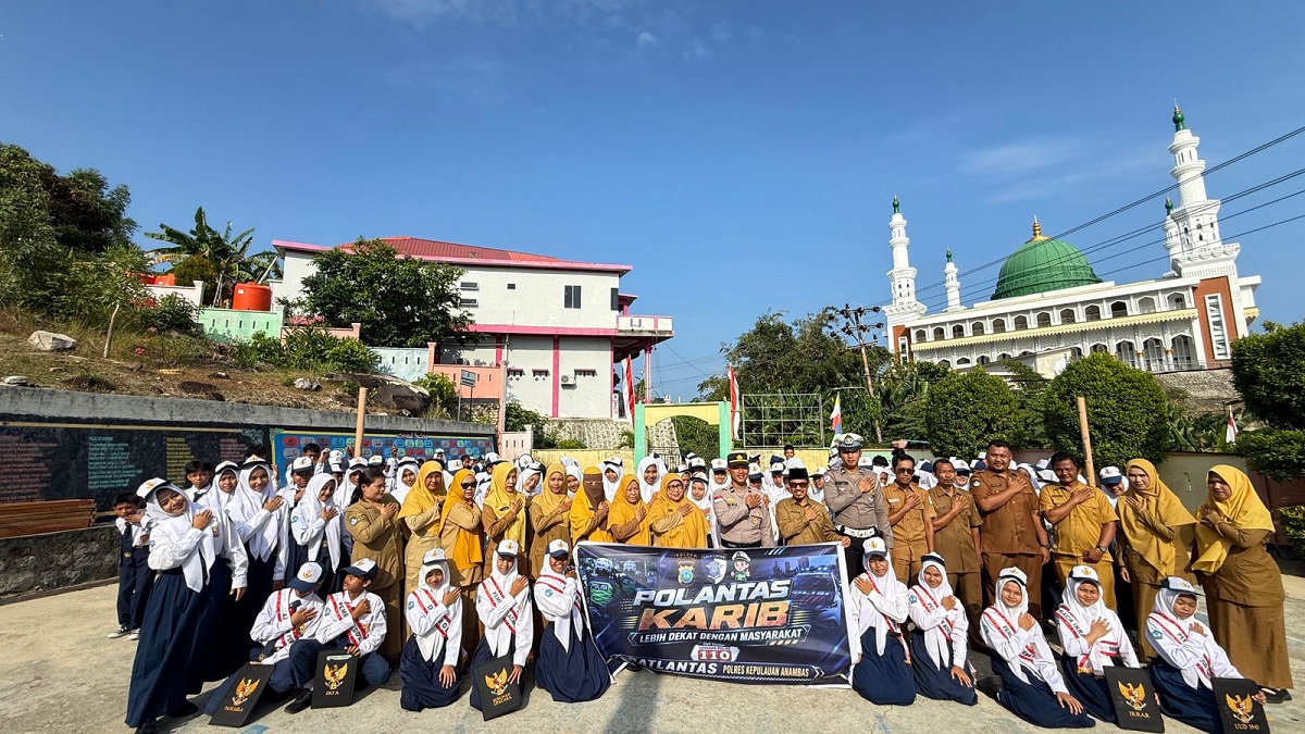 Taat Lalu Lintas Bukan karena Takut Ditilang Polisi, Pesan Polres Anambas kepada Pelajar