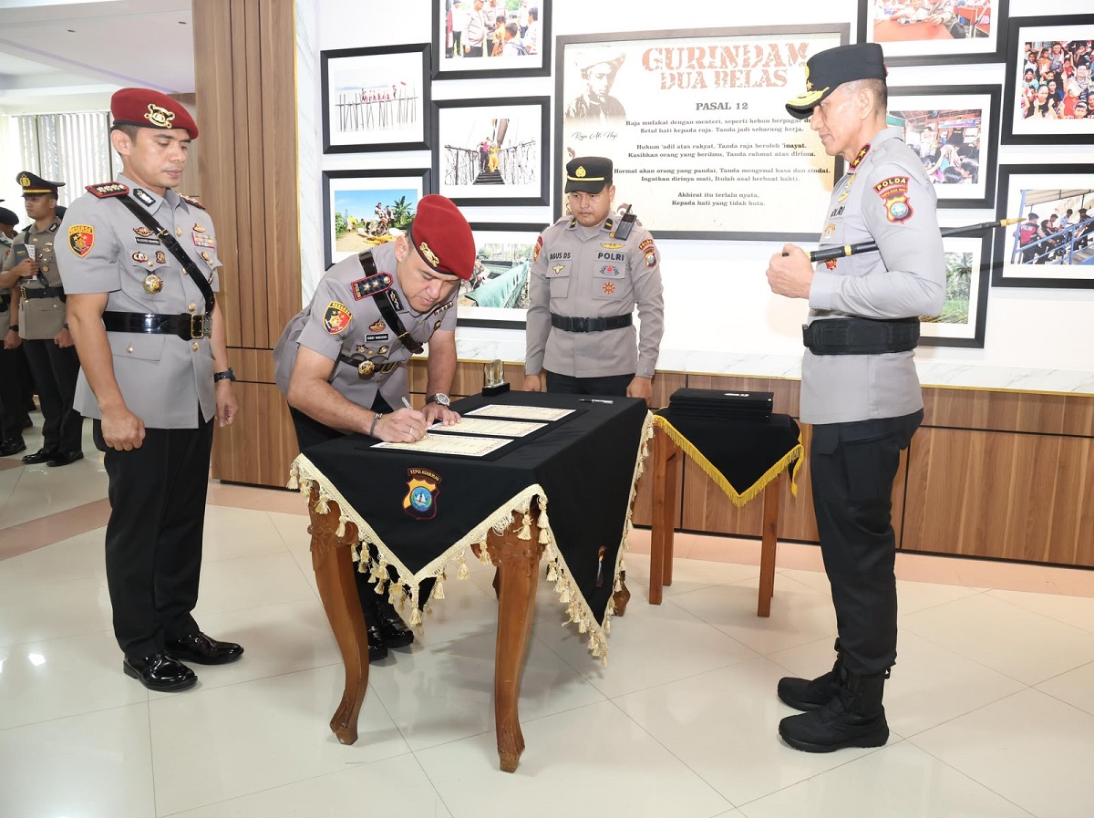 Polda Kepri Lakukan Penyegaran Organisasi, Jabatan Dirreskrimsus hingga Dirlantas Berganti, Ini Daftar Pejabat Baru